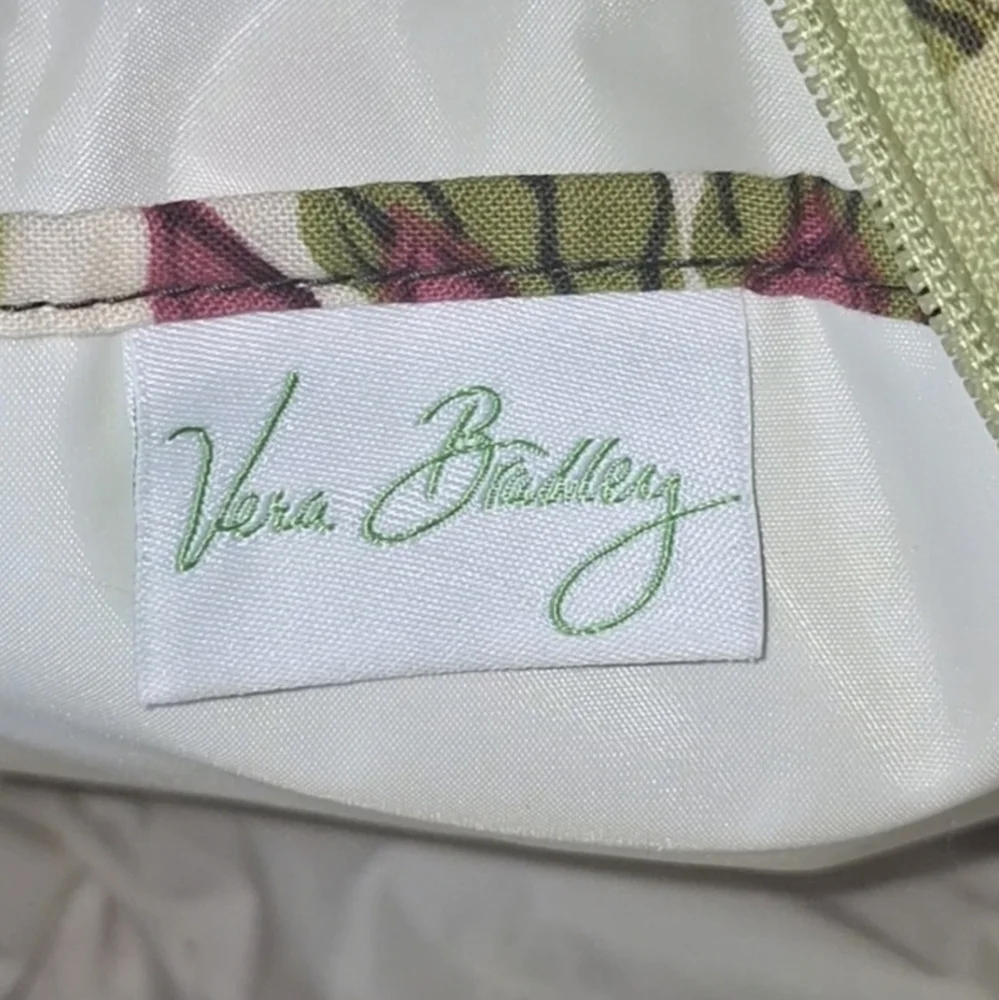 🩷Vera Bradley 'Hello Dahlia' Lunch Bag🩷 - Picture 5 of 16